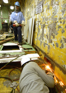 SHIP_CVN-70_Carl_Vinson_Overhaul_Fire_Watcher.jpg